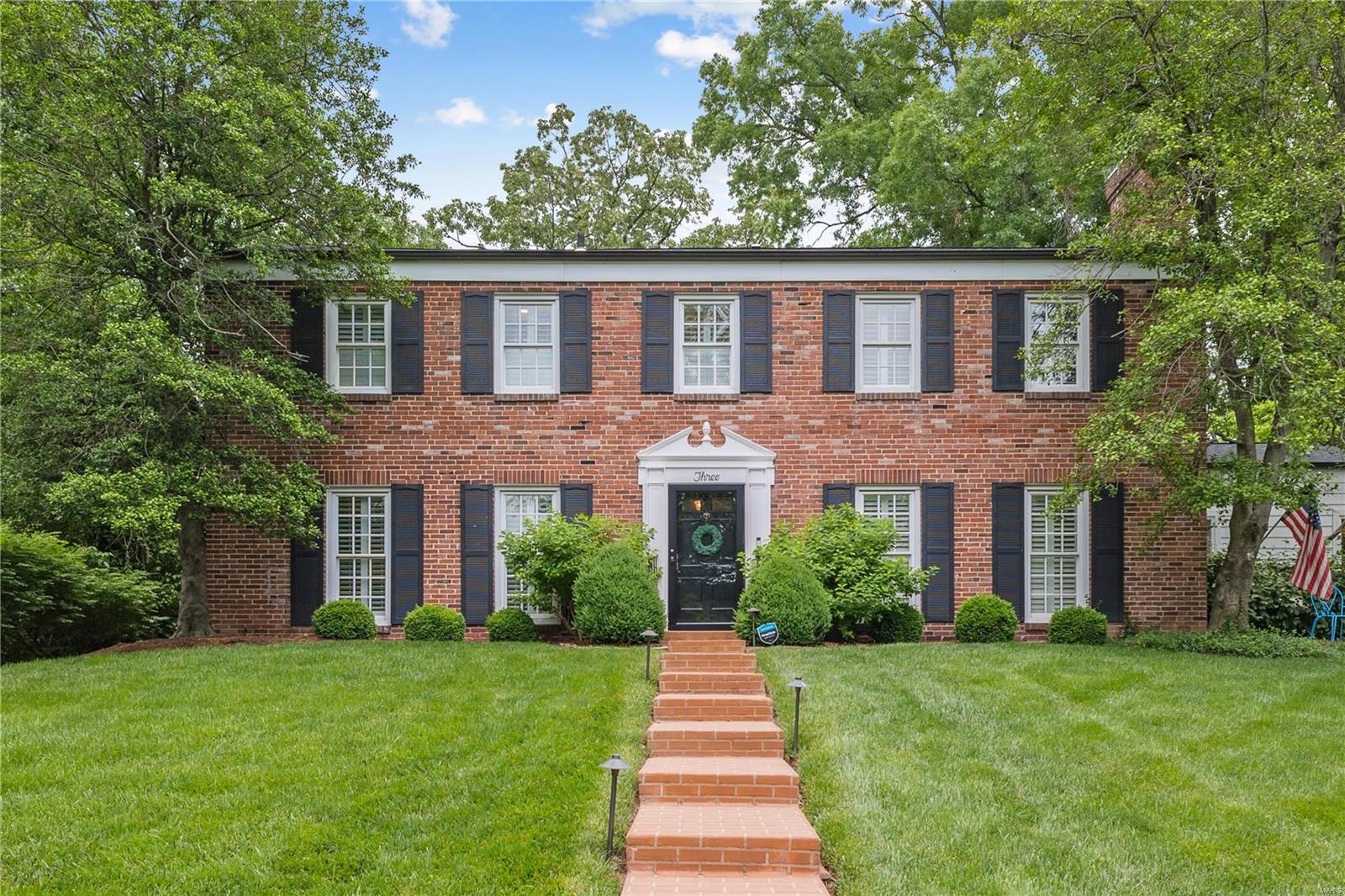 3 Foxboro Road St. Louis, MO 63124 - Photo 1 of 21