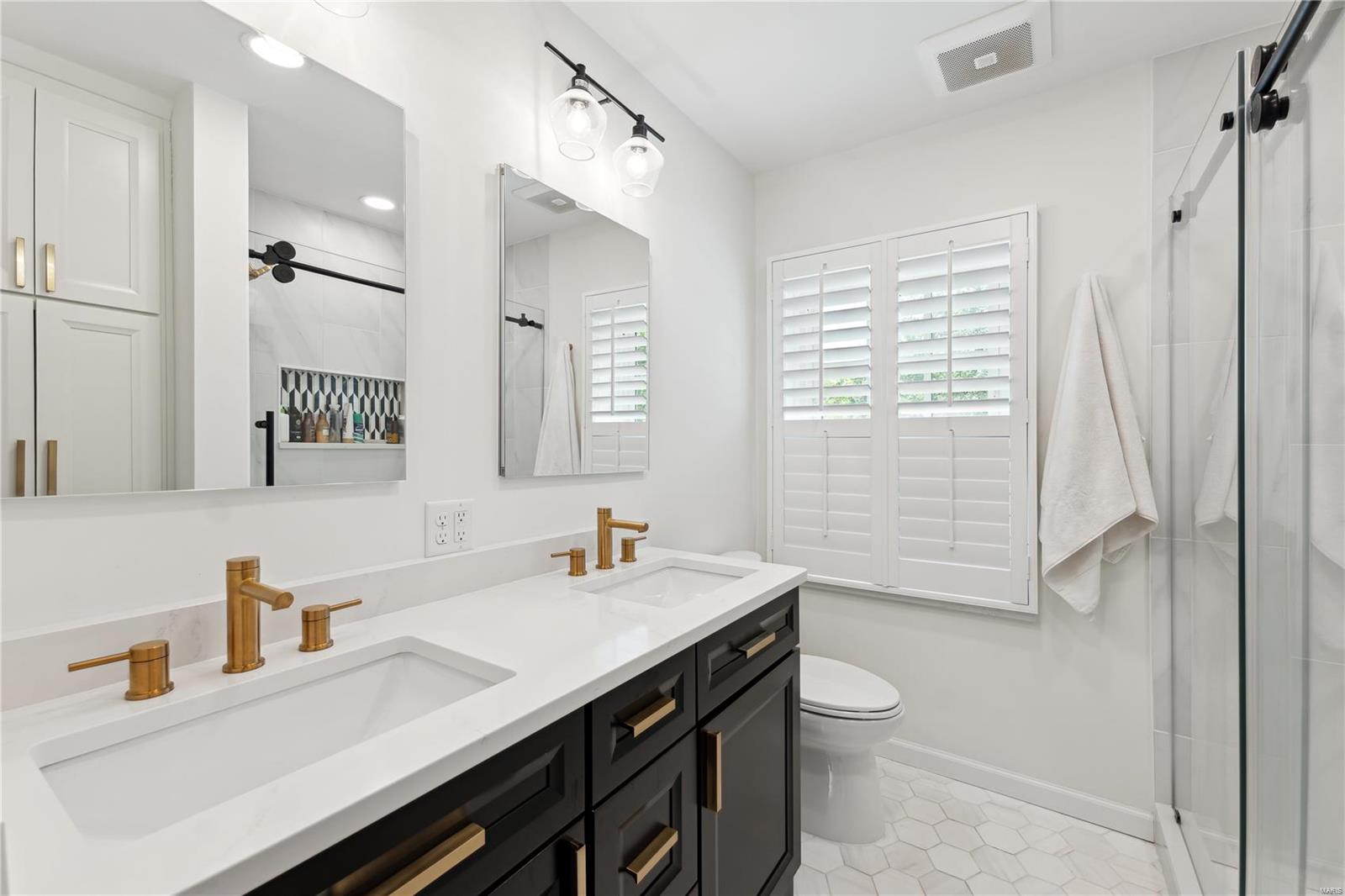 3 Foxboro Road St. Louis, MO 63124 - Photo 8 of 21