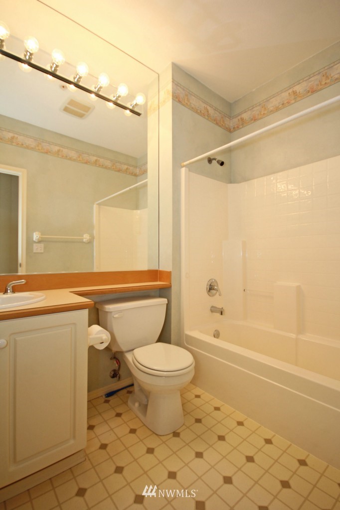 425 South 46th Place, Unit C Renton, WA 98055 - Photo 22 of 25