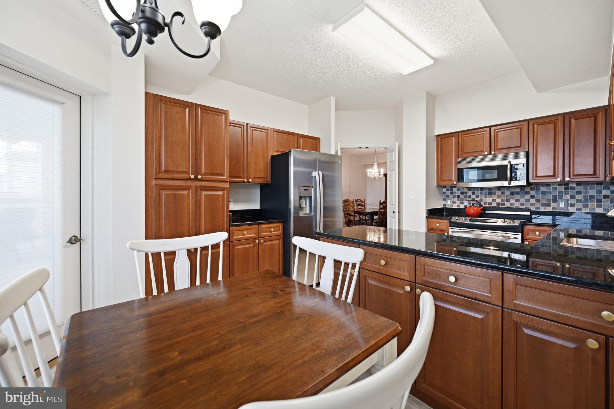 19355 Cypress Ridge Terrace, Unit 1017 Leesburg, VA 20176 - Photo 10 of 34