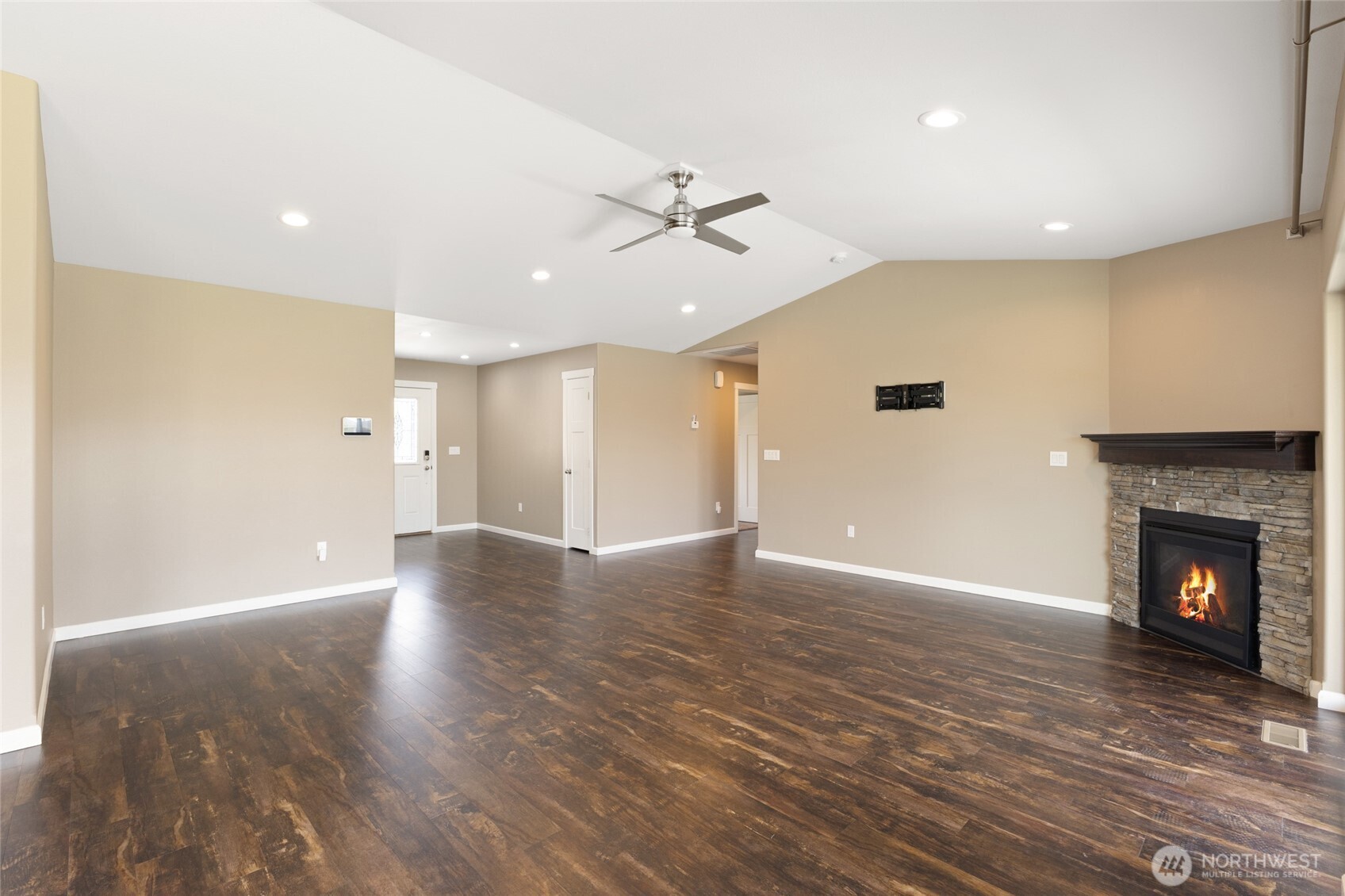 1552 South Bailey Avenue Moses Lake, WA 98837 - Photo 11 of 39
