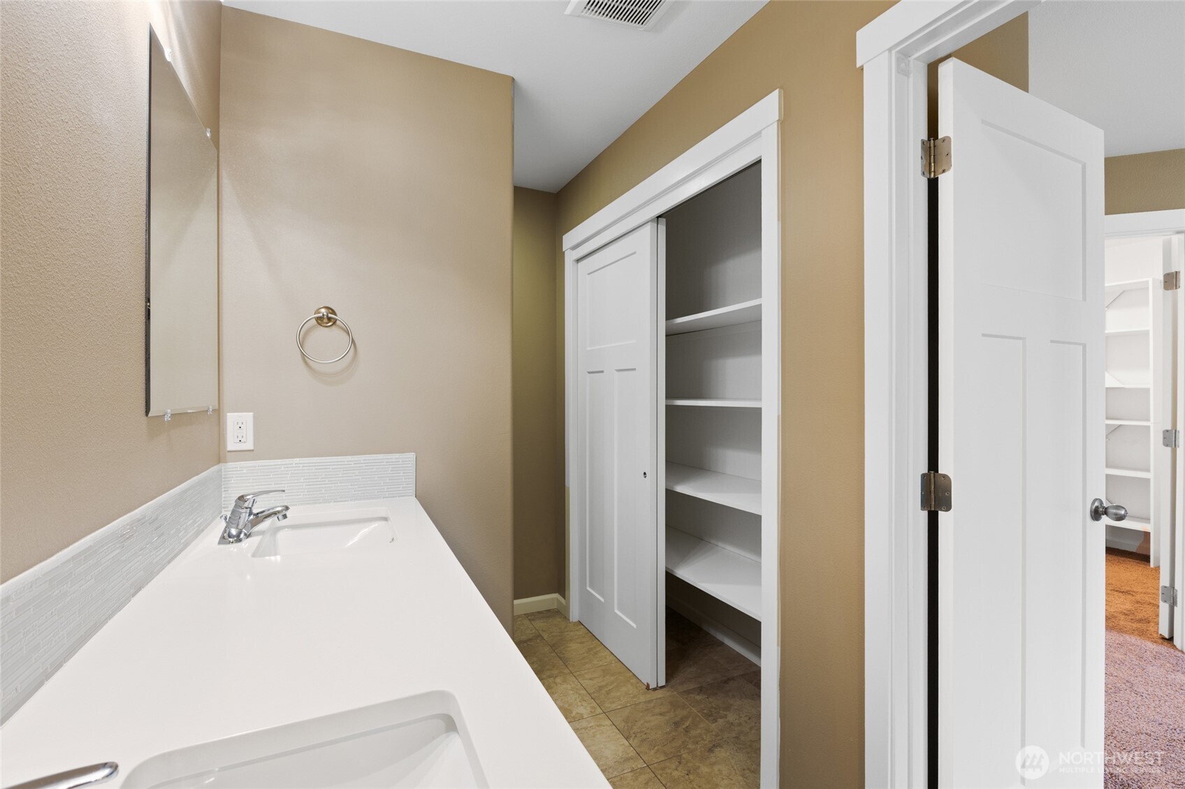 1552 South Bailey Avenue Moses Lake, WA 98837 - Photo 23 of 39