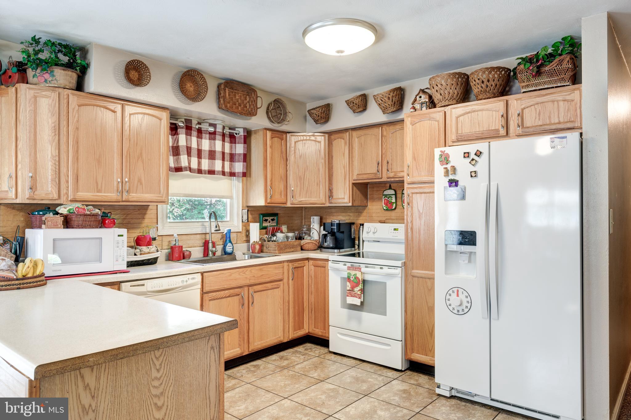 825 Georgetown Road Littlestown, PA 17340 - Photo 17 of 62