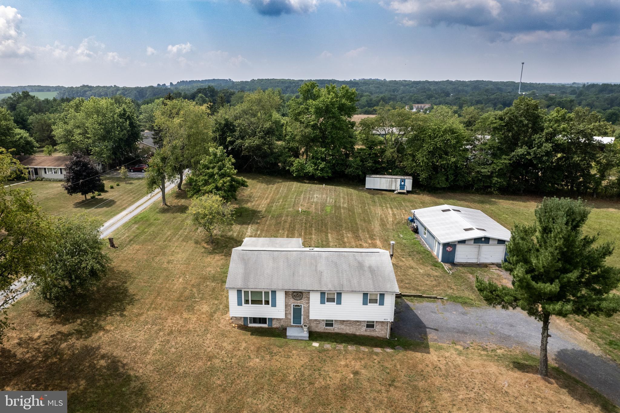 825 Georgetown Road Littlestown, PA 17340 - Photo 4 of 62