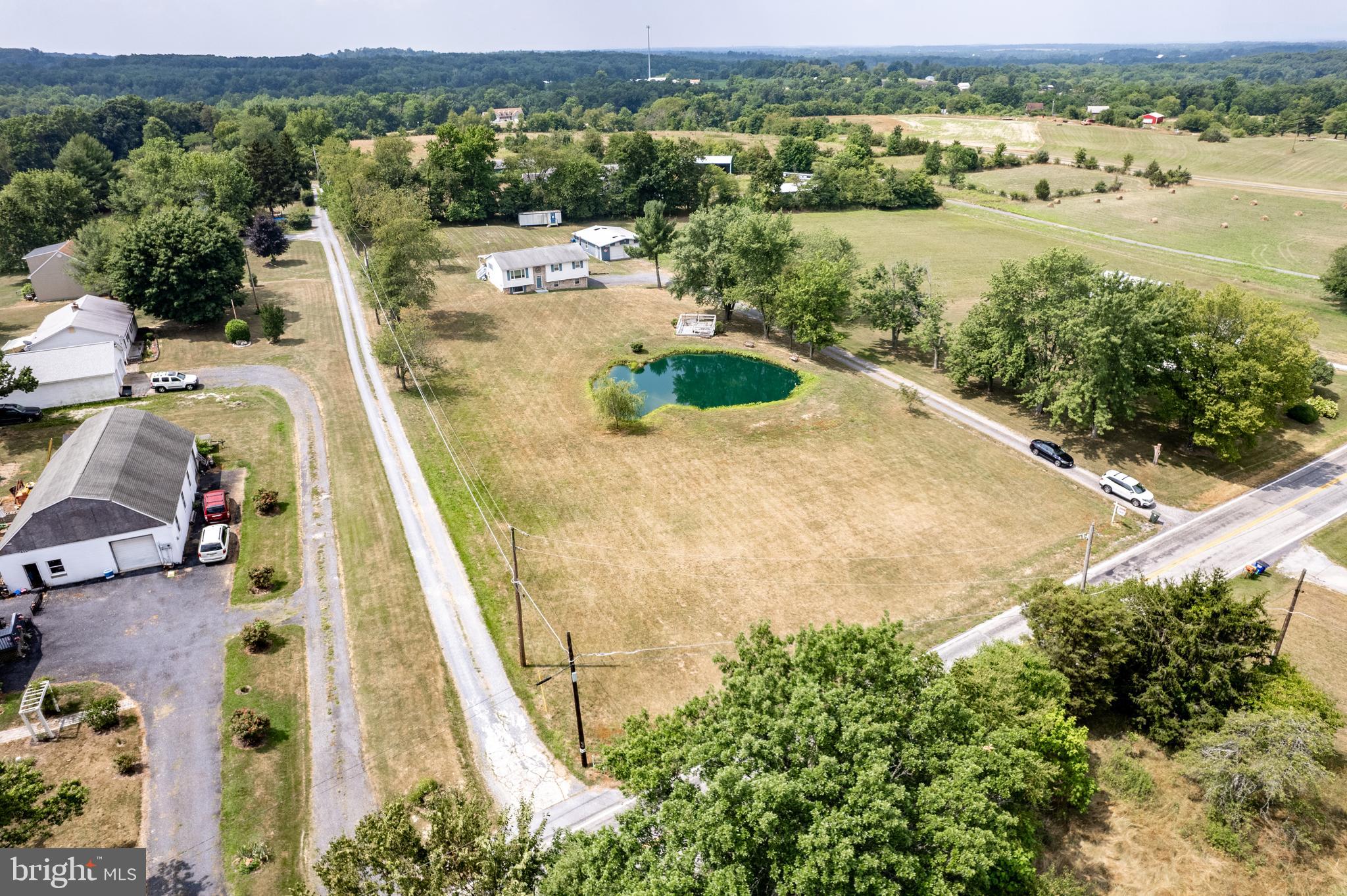 825 Georgetown Road Littlestown, PA 17340 - Photo 8 of 62