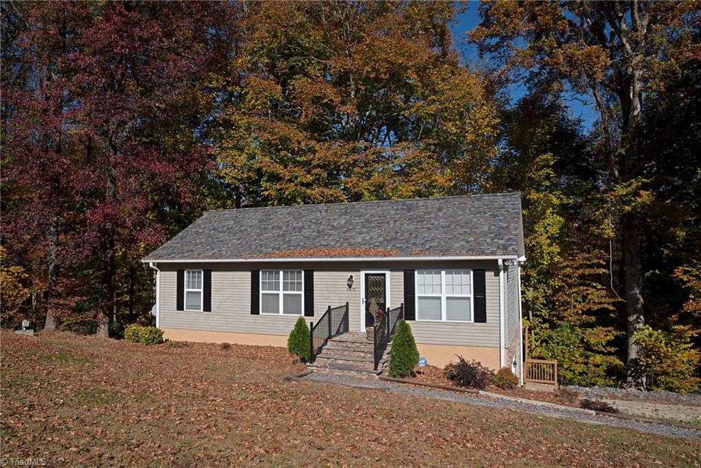 8472 Stafford Mill Road Oak Ridge, NC 27310 - Photo 2 of 25