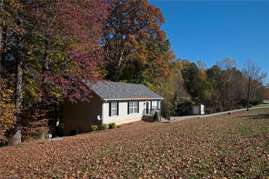 8472 Stafford Mill Road Oak Ridge, NC 27310 - Photo 3 of 25