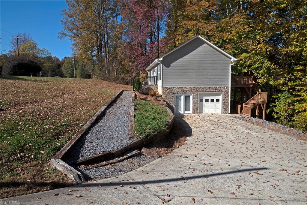 8472 Stafford Mill Road Oak Ridge, NC 27310 - Photo 4 of 25