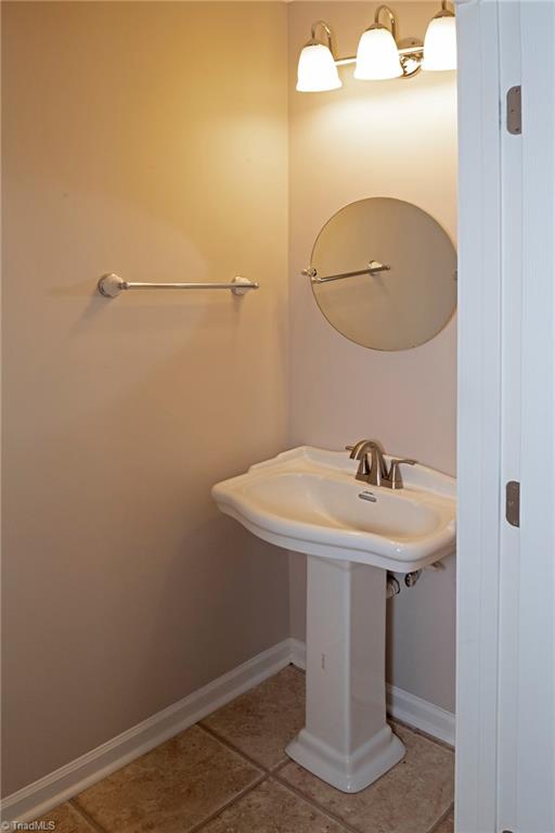 8472 Stafford Mill Road Oak Ridge, NC 27310 - Photo 10 of 25