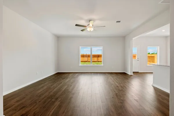 $2,340 | 10377 Red Cardinal Drive, Cleveland, TX 77328
