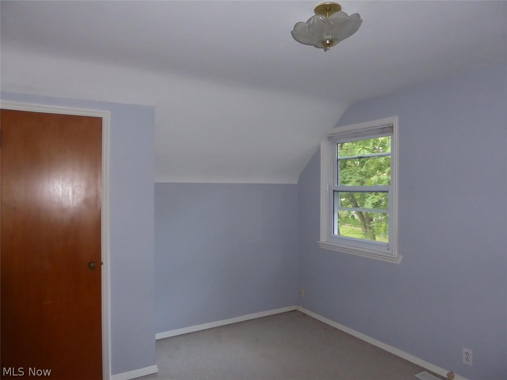 24250 Chardon Road Cleveland, OH 44143 - Photo 13 of 24 Gallery Image 13