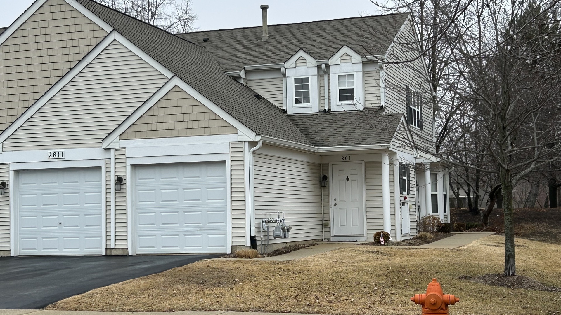 2811 Rutland Circle, Unit 101 Naperville, IL 60564 - Photo 1 of 4