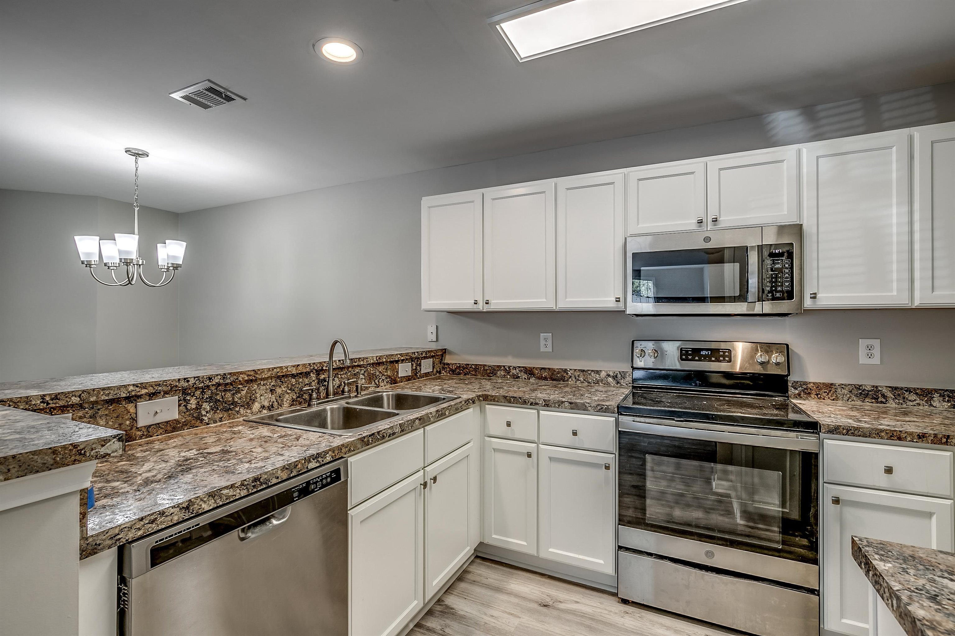 135 Veranda Way, Unit A Murrells Inlet, SC 29576 - Photo 3 of 21 Gallery Image 3