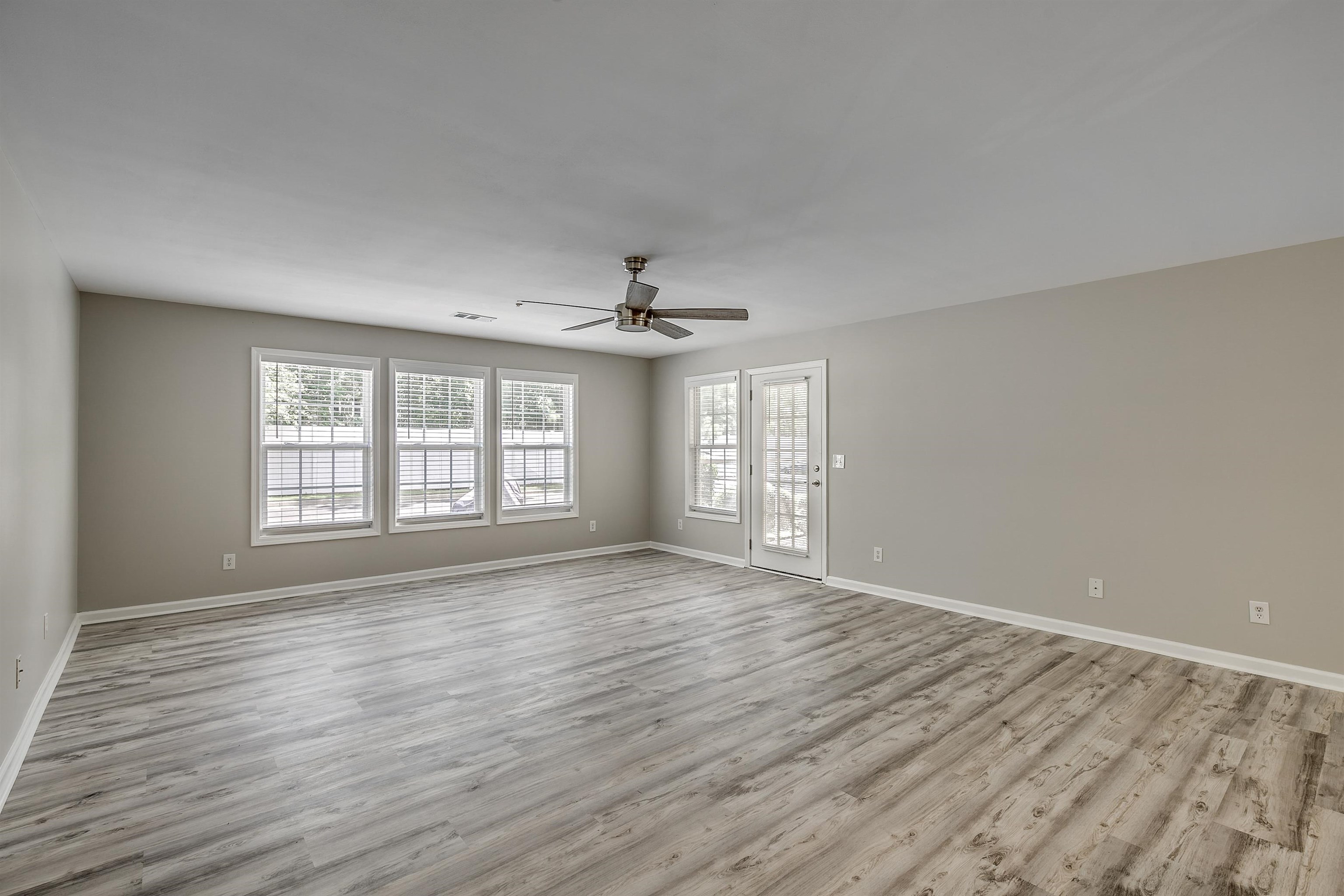 135 Veranda Way, Unit A Murrells Inlet, SC 29576 - Photo 8 of 21 Gallery Image 8