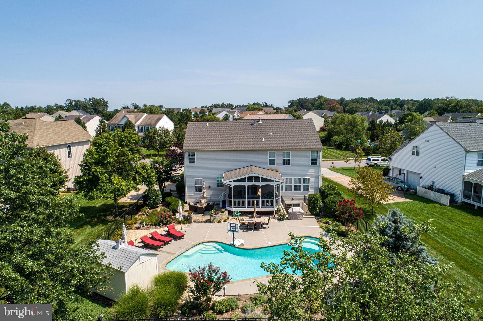 25841 Spring Farm Circle Chantilly, VA 20152 - Photo 1 of 71 Gallery Image 1