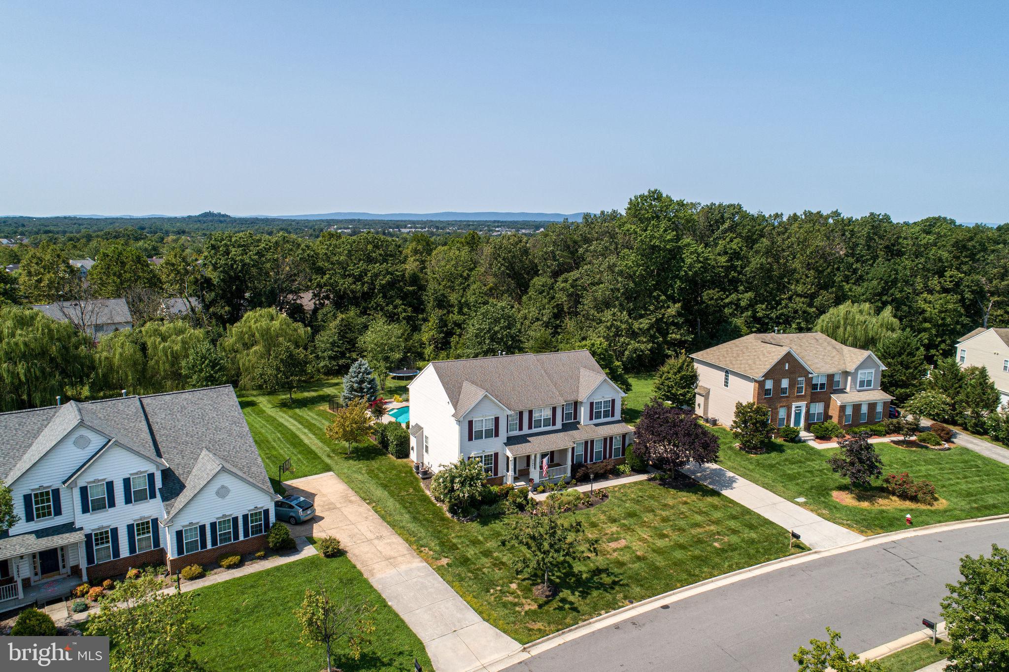 25841 Spring Farm Circle Chantilly, VA 20152 - Photo 19 of 71 Gallery Image 19