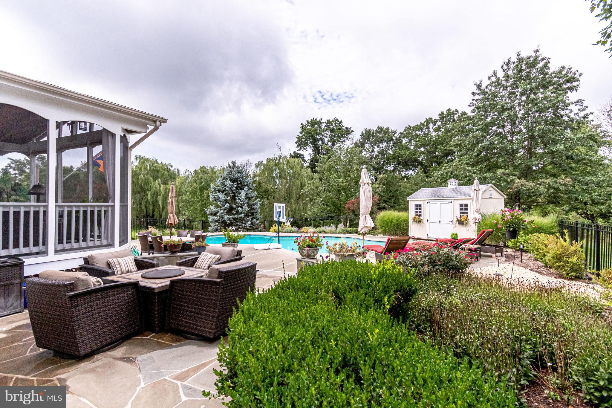 25841 Spring Farm Circle Chantilly, VA 20152 - Photo 23 of 71 Gallery Image 23
