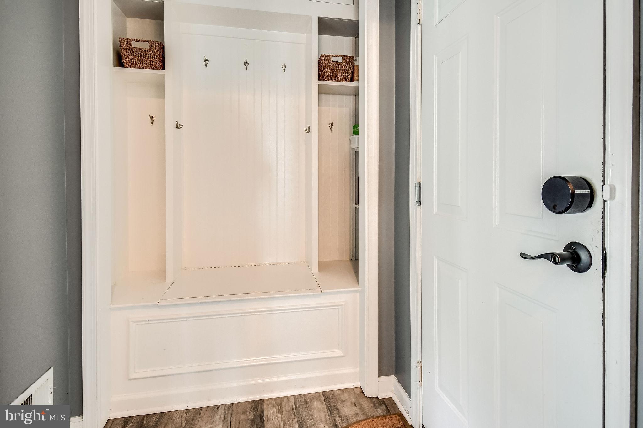 25841 Spring Farm Circle Chantilly, VA 20152 - Photo 46 of 71 Gallery Image 46