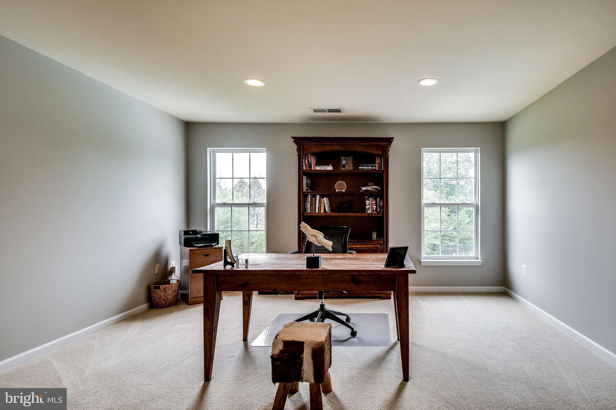 25841 Spring Farm Circle Chantilly, VA 20152 - Photo 48 of 71 Gallery Image 48