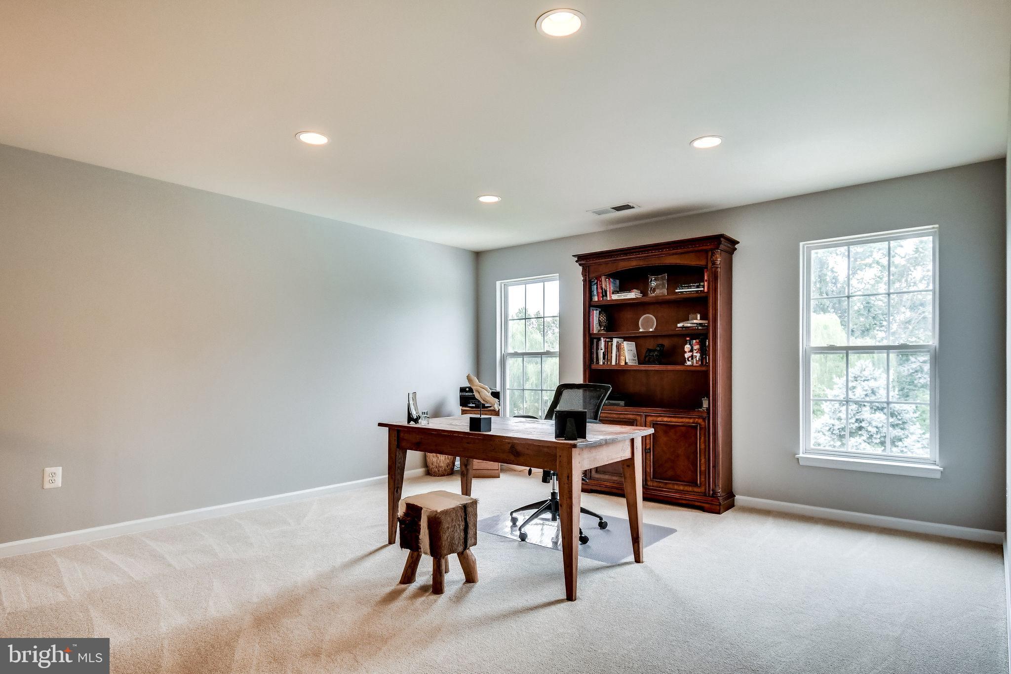 25841 Spring Farm Circle Chantilly, VA 20152 - Photo 49 of 71 Gallery Image 49