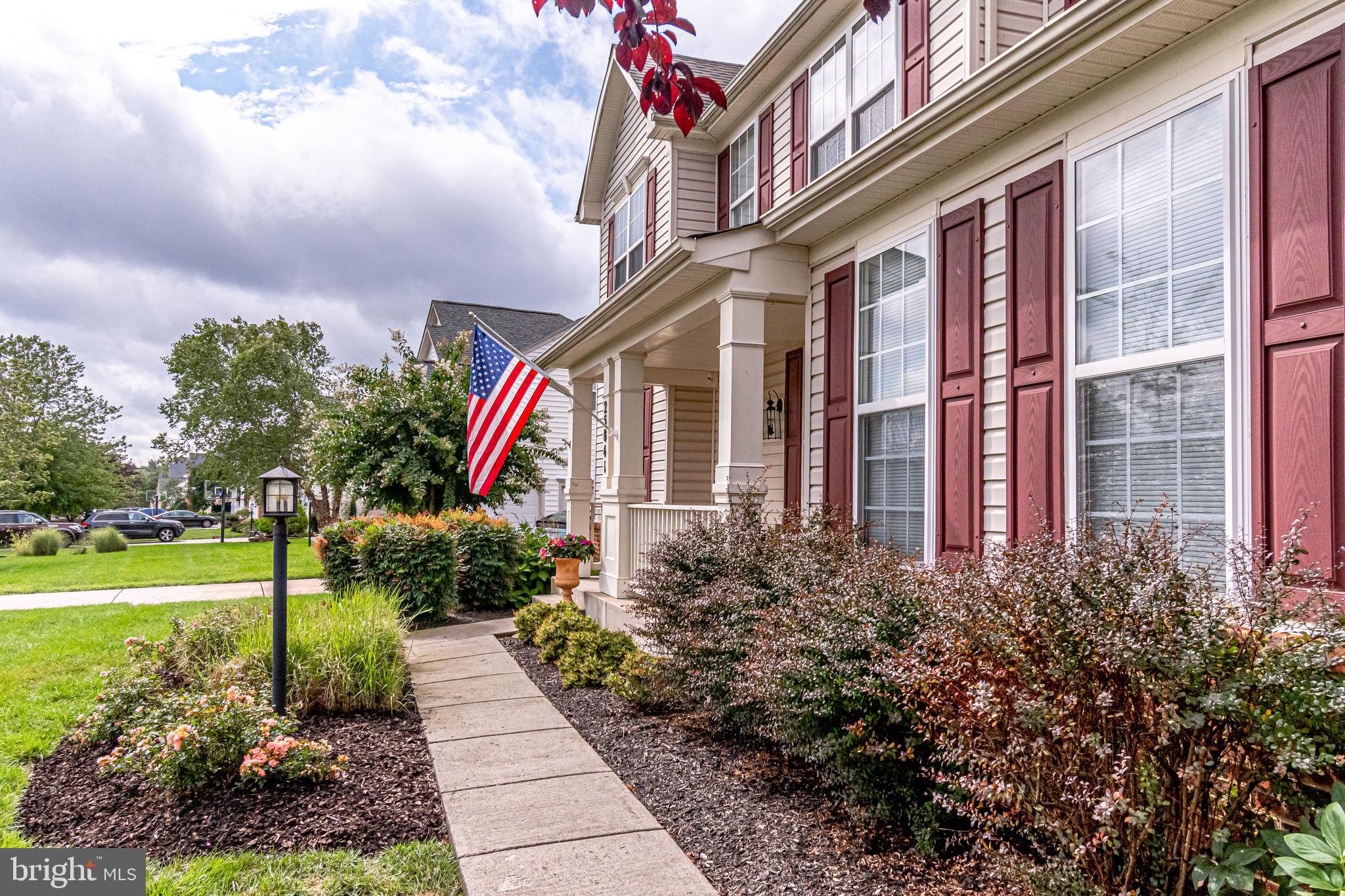 25841 Spring Farm Circle Chantilly, VA 20152 - Photo 6 of 71 Gallery Image 6