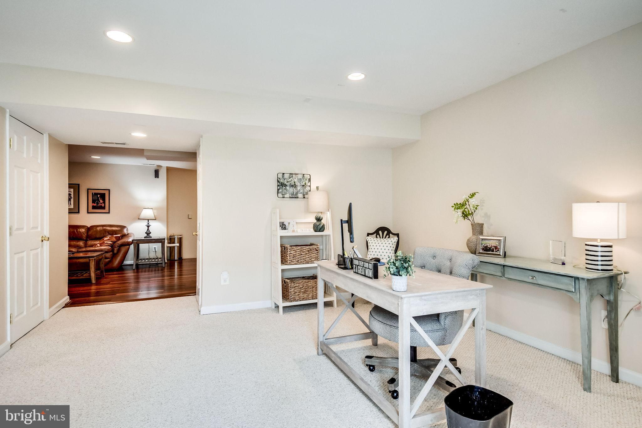 25841 Spring Farm Circle Chantilly, VA 20152 - Photo 66 of 71 Gallery Image 66
