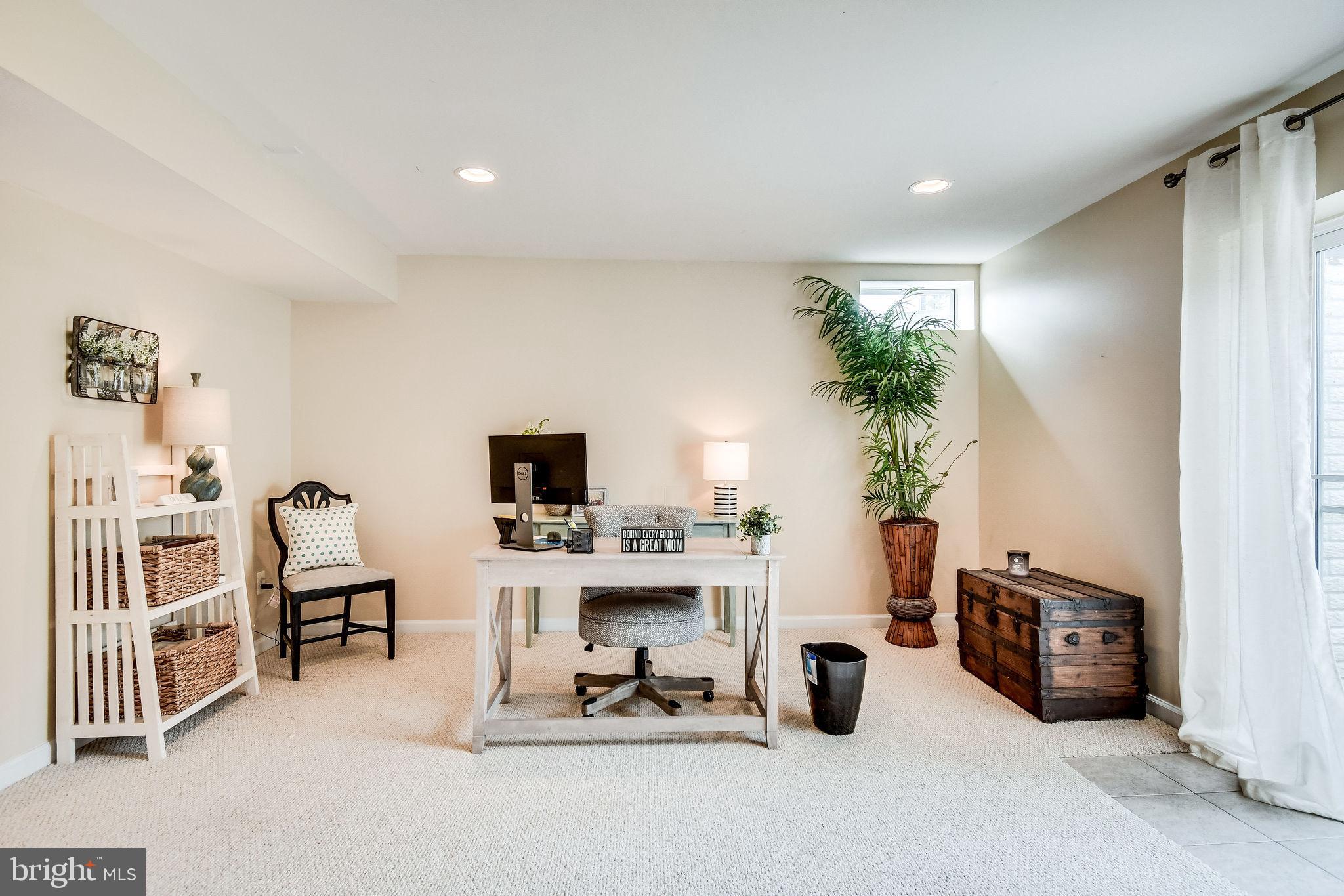 25841 Spring Farm Circle Chantilly, VA 20152 - Photo 67 of 71 Gallery Image 67