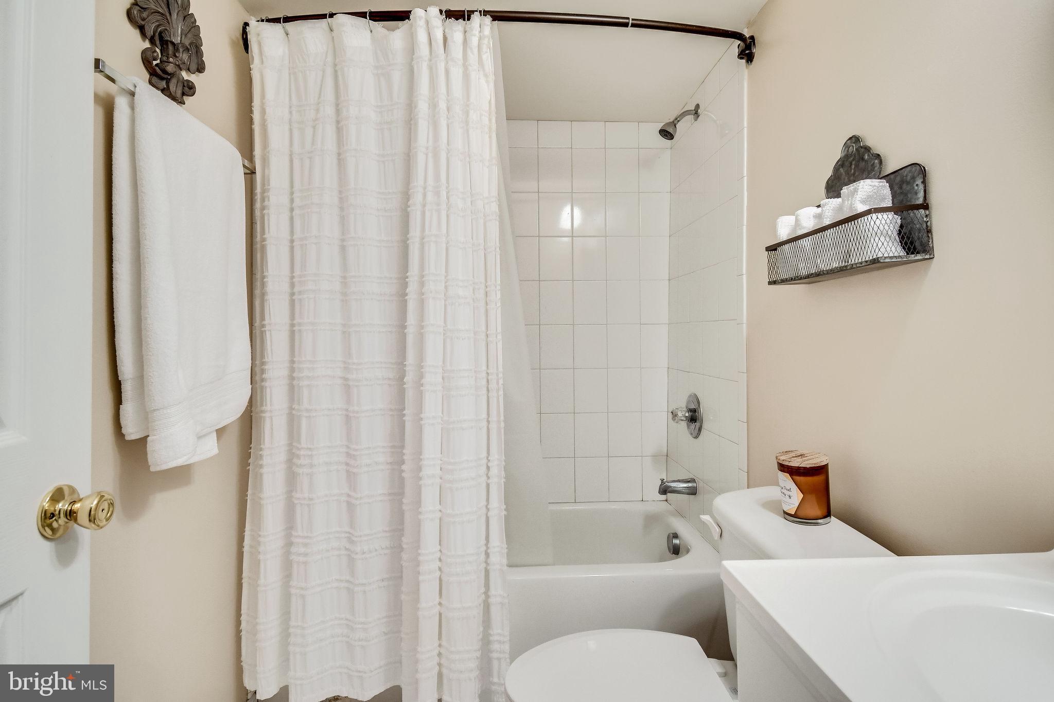 25841 Spring Farm Circle Chantilly, VA 20152 - Photo 71 of 71 Gallery Image 71