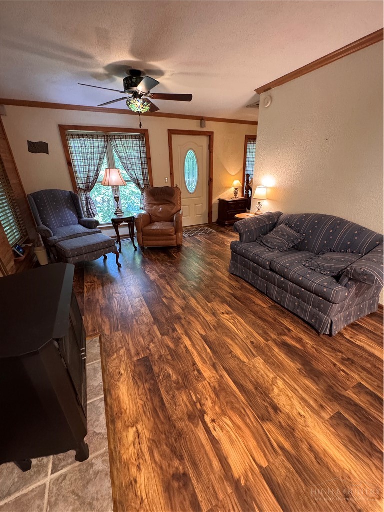 488 Hemlock Loop Newland, NC 28657 - Photo 3 of 30 Gallery Image 3