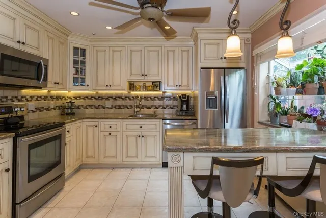 $7,000 | 183 Wickham Road, Garden City, NY 11530