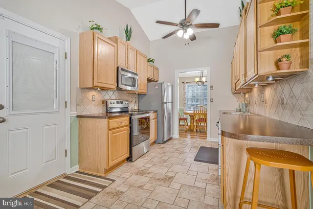 $400,000 | 3540 Seagrape Court, Waldorf, MD 20602