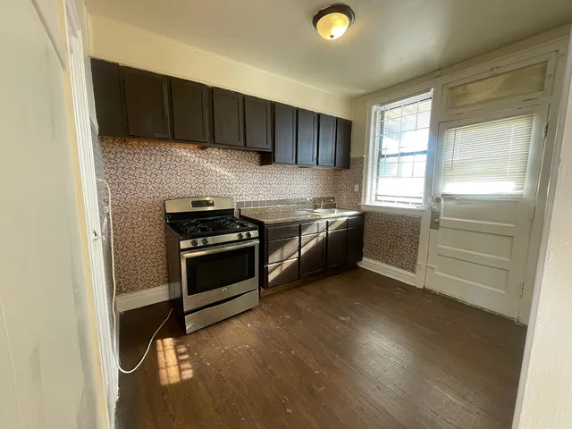 $1,500 | 117 East 68th Street, Unit 3, Chicago, IL 60637