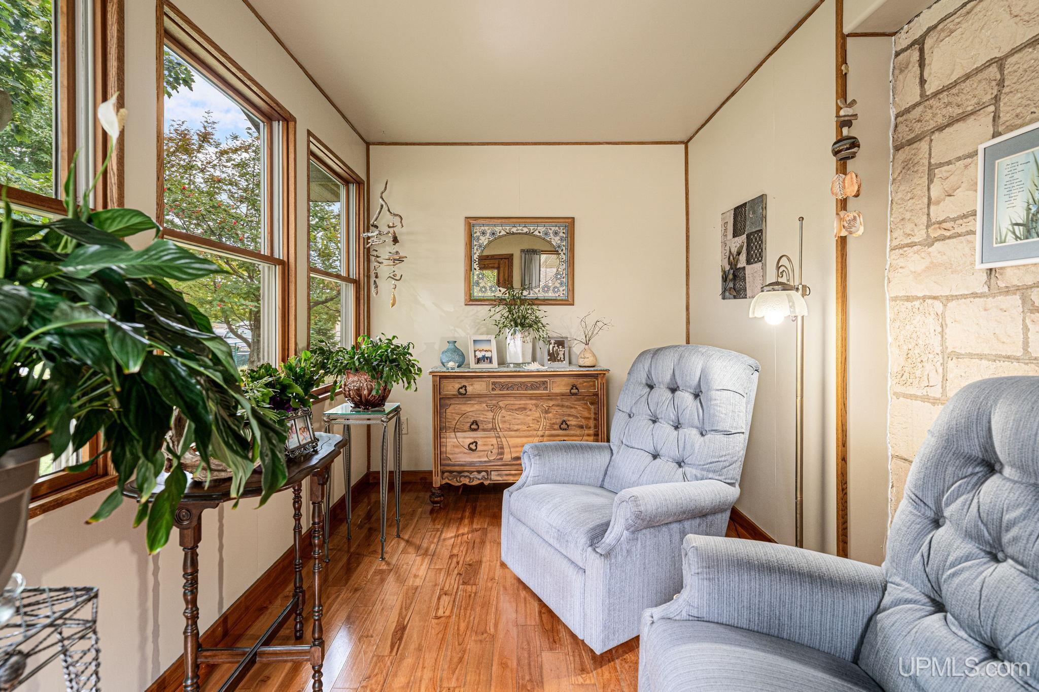 2020 West Ridge Street Marquette, MI 49855 - Photo 5 of 39 Gallery Image 5