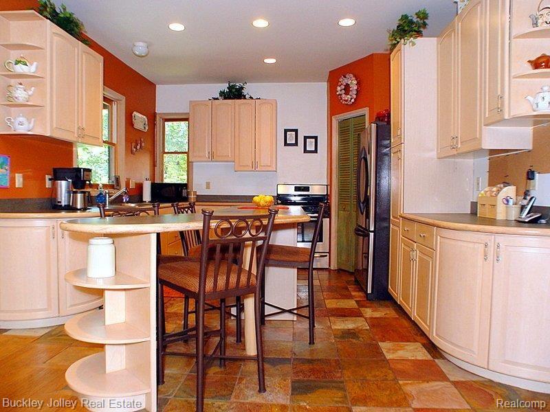 10202 Hyne Road Brighton, MI 48114 - Photo 8 of 21 Slate Flooring in the Kitchen