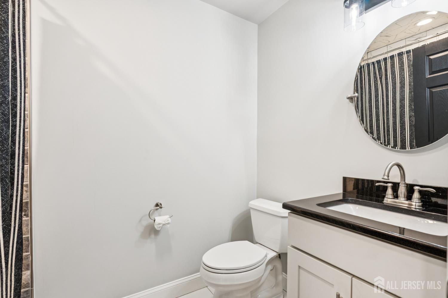 118 Megill Road Farmingdale, NJ 07727 - Photo 15 of 40