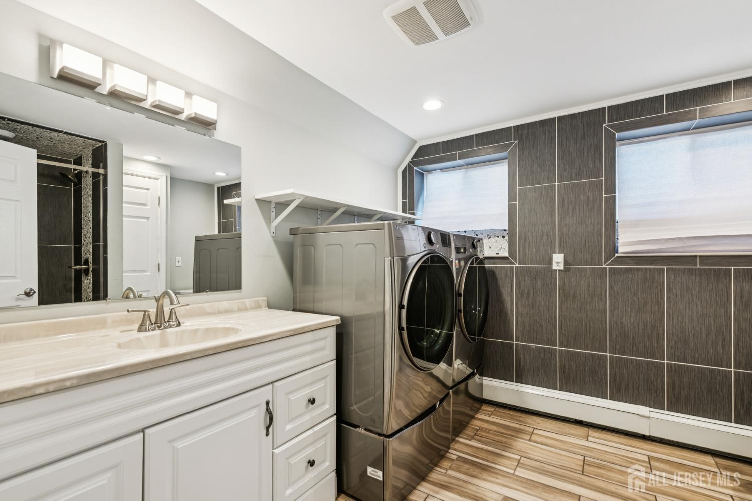 118 Megill Road Farmingdale, NJ 07727 - Photo 19 of 40