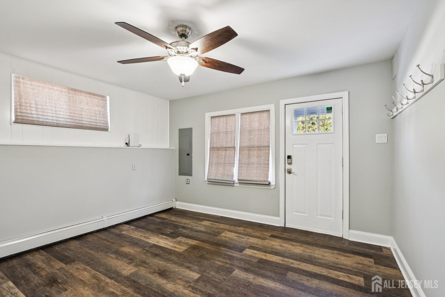 118 Megill Road Farmingdale, NJ 07727 - Photo 23 of 40