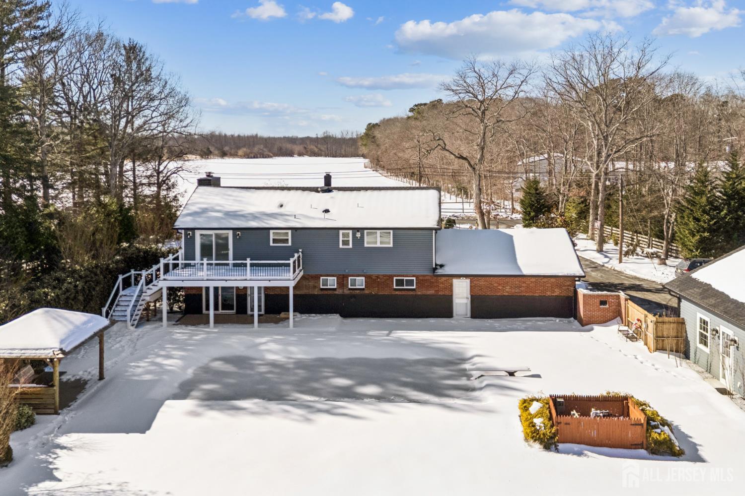 118 Megill Road Farmingdale, NJ 07727 - Photo 3 of 40