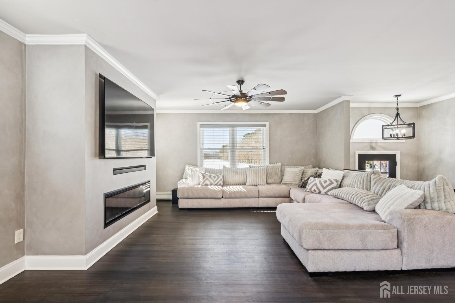 118 Megill Road Farmingdale, NJ 07727 - Photo 8 of 40