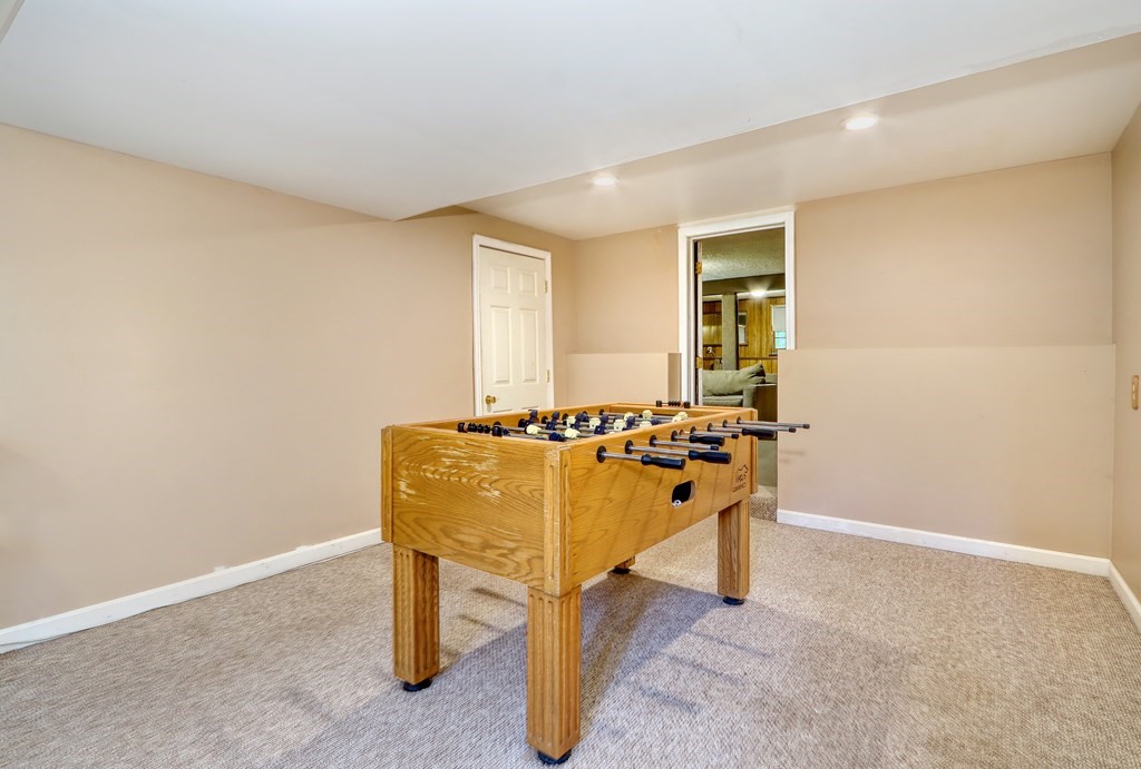 105 Tamarack Road Westwood, MA 02090 - Photo 25 of 36 Gallery Image 25