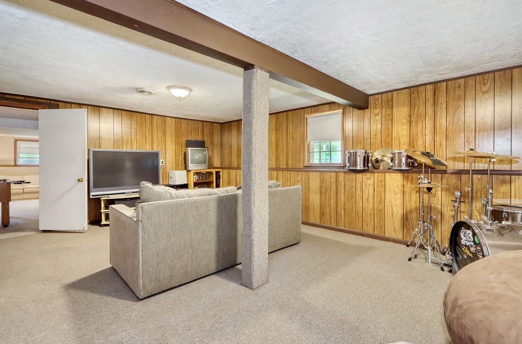 105 Tamarack Road Westwood, MA 02090 - Photo 27 of 36 Gallery Image 27
