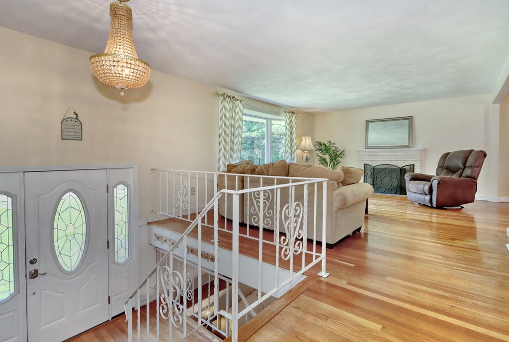 105 Tamarack Road Westwood, MA 02090 - Photo 4 of 36 Gallery Image 4