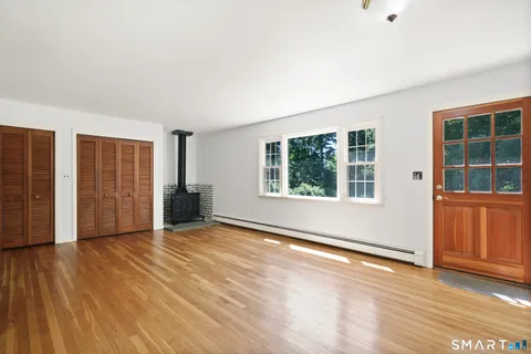 $899,000 | 170 Sky Meadow Drive, Stamford, CT 06903