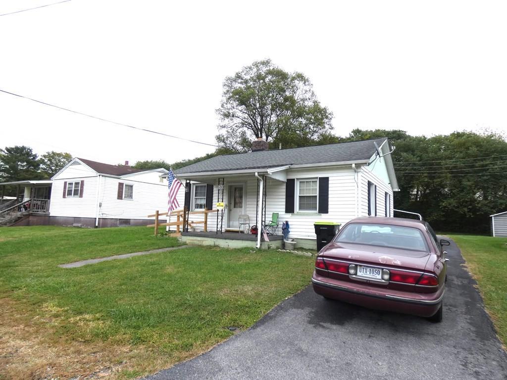 608 River Road Saltville, VA 24370 - Photo 2 of 26 Gallery Image 2