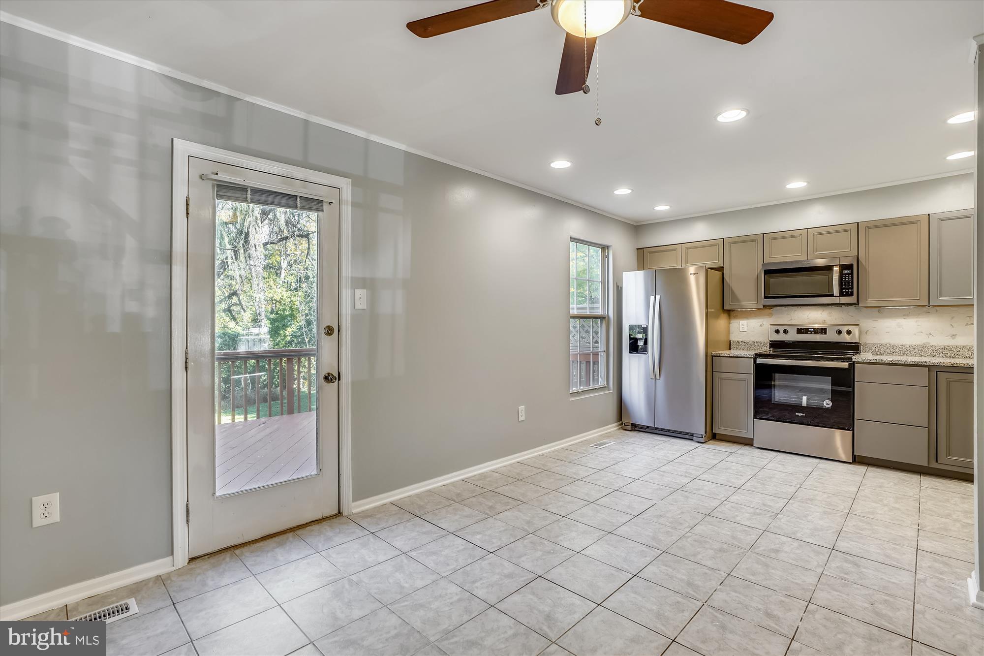 2002 Masters Drive Baltimore, MD 21209 - Photo 11 of 32 Dining Area