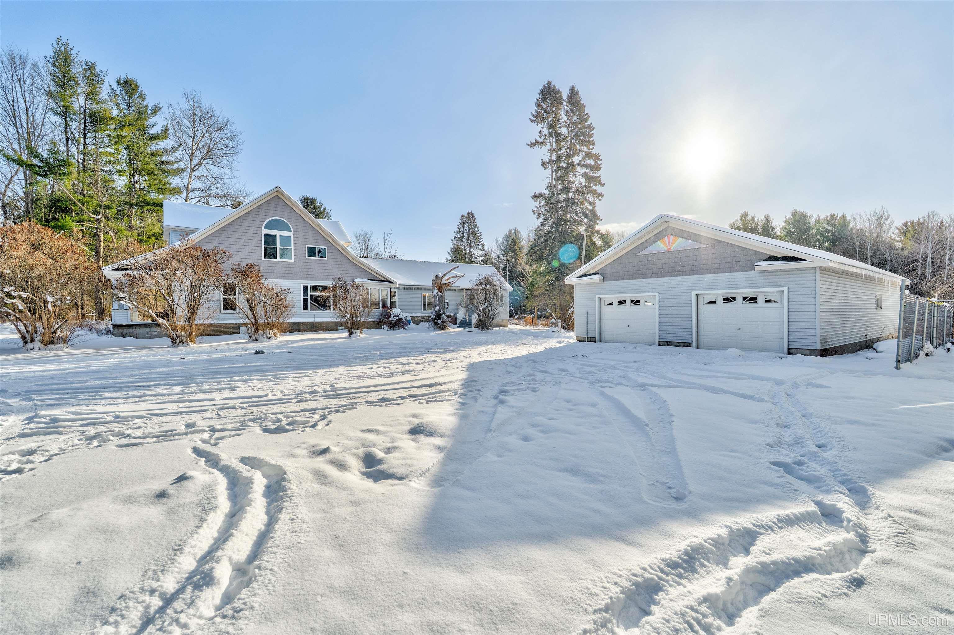8045 West Co Road Manistique, MI 49854 - Photo 3 of 79
