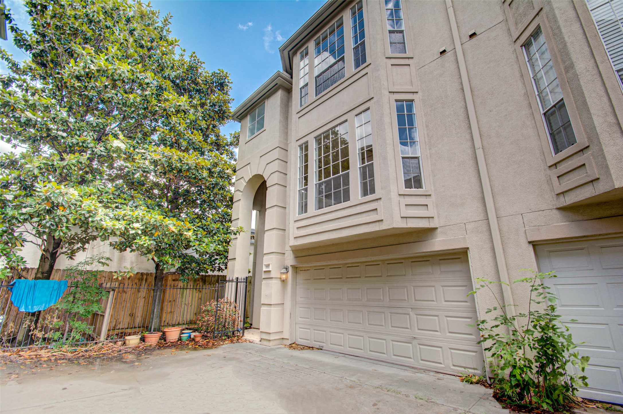 911 Reinicke Street Houston, TX 77007 - Photo 2 of 48