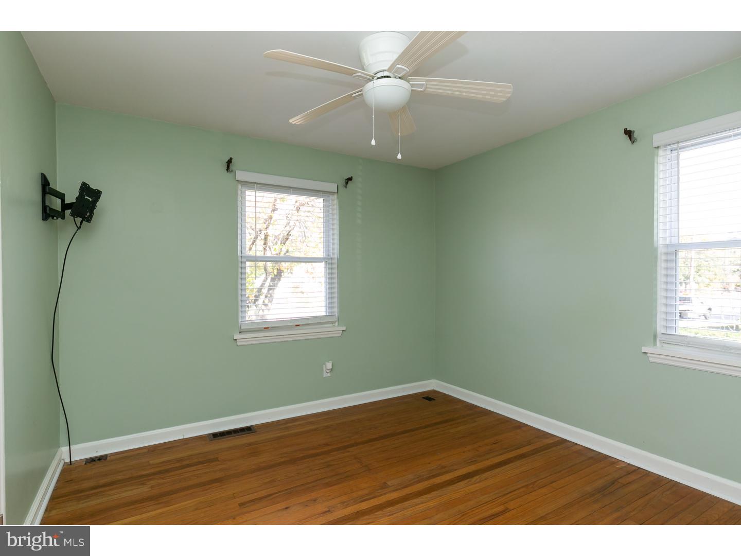 310 Greenwood Avenue Riverside, NJ 08075 - Photo 14 of 25 Bedroom - Main