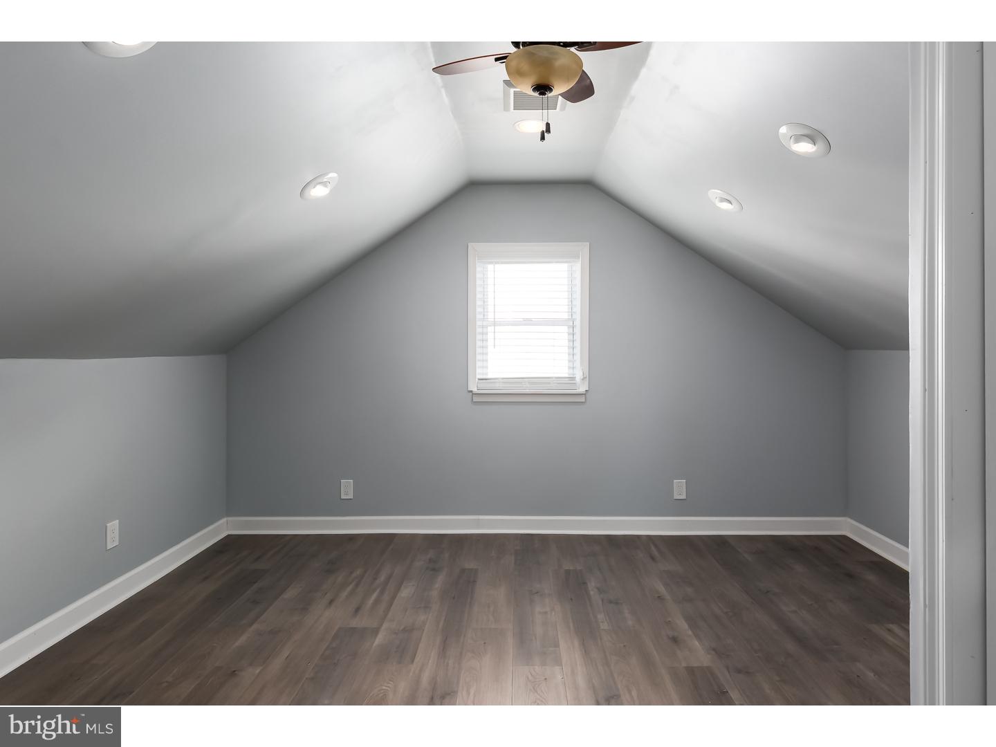 310 Greenwood Avenue Riverside, NJ 08075 - Photo 18 of 25 Bedroom 3