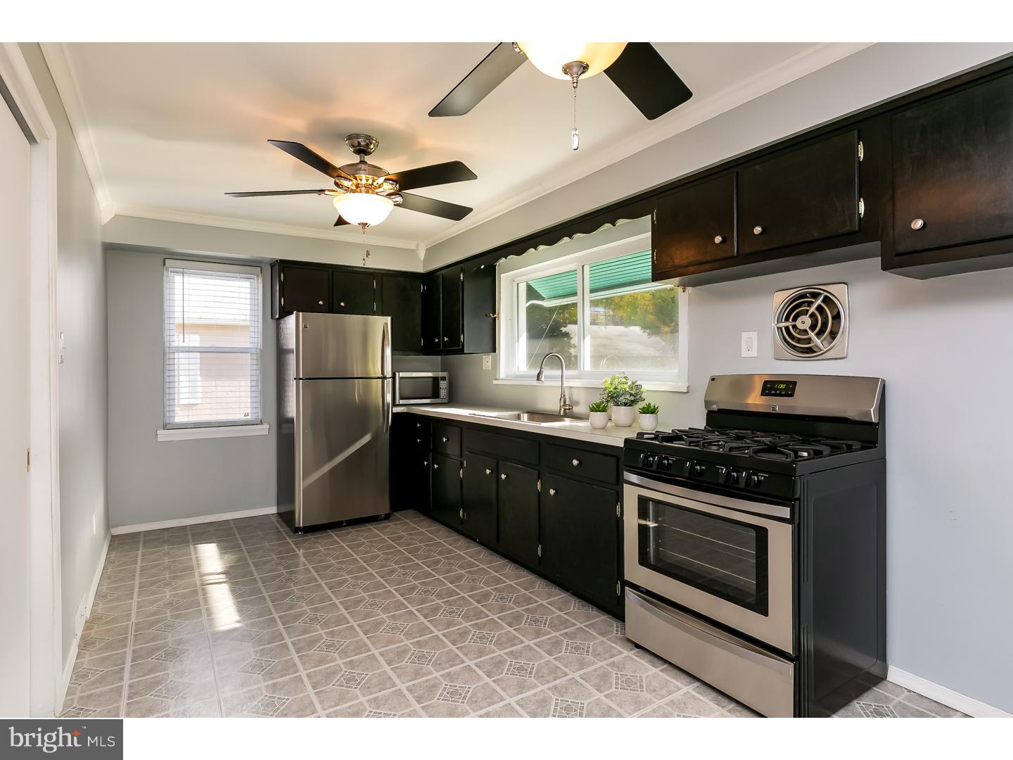 310 Greenwood Avenue Riverside, NJ 08075 - Photo 10 of 25 Kitchen